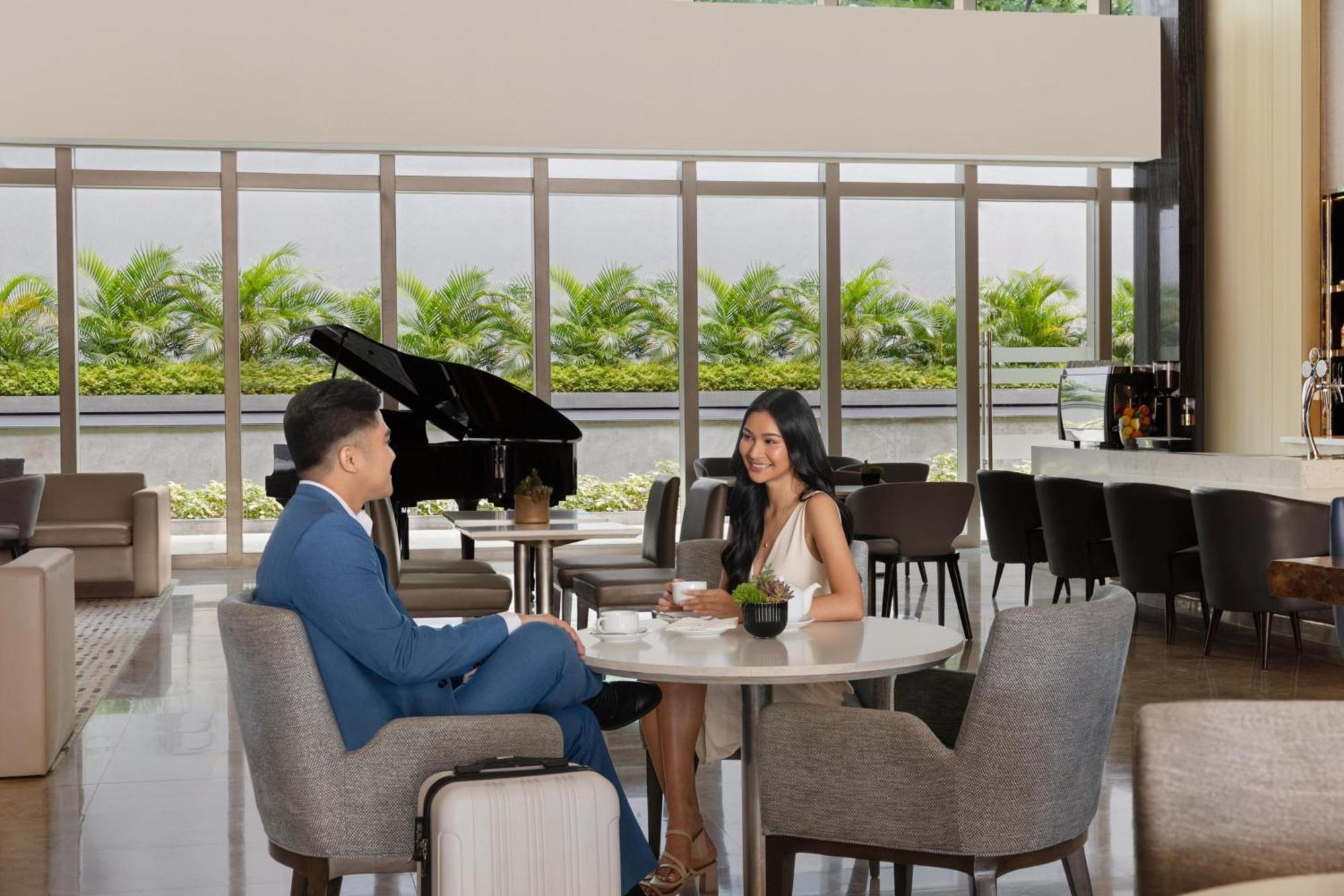 Clark Marriott Hotel Mabalacat Exterior foto